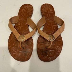 Tory Burch Thora  size 7